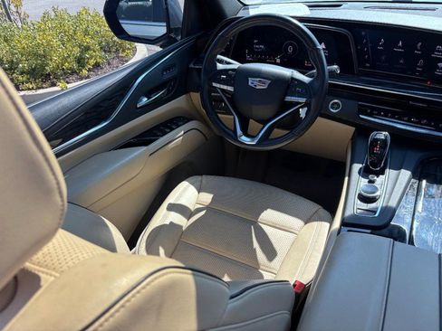 Used 2021 Cadillac Escalade Premium Luxury w/ Driver Assist Tech Package AWD/4WD image 12