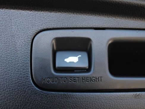 Used 2024 Honda CR-V EX-L image 10