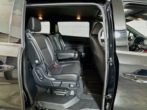 Used 2025 Honda Odyssey Sport-L image 27