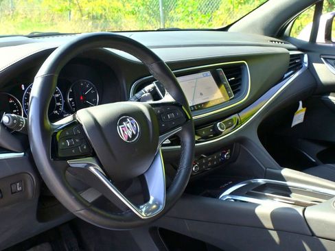 Used 2024 Buick Enclave Avenir w/ Avenir Technology Package image 30