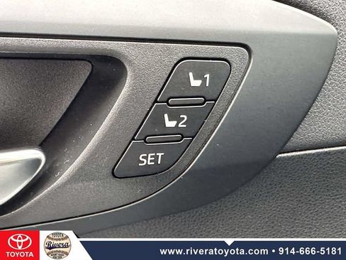Used 2023 Toyota Highlander Bronze Edition AWD/4WD image 25