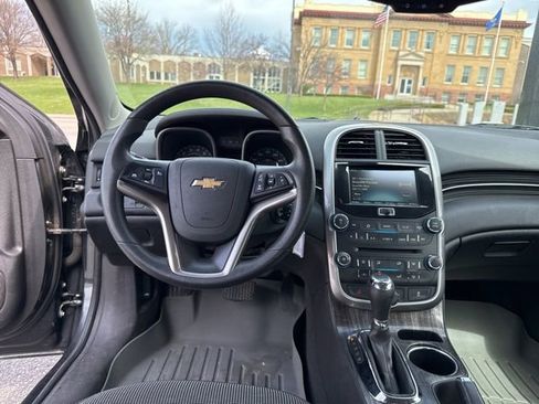 Used 2014 Chevrolet Malibu LT w/ Power Convenience Package image 13