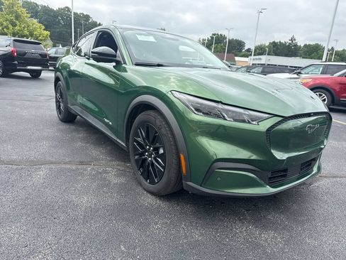 Used 2025 Ford Mustang Mach-E Select w/ Comfort Package Lite AWD/4WD image 4