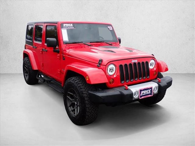 Used 2013 Jeep Wrangler Unlimited Sahara w/ Connectivity Group AWD/4WD image 6
