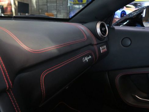 Used 2013 Ferrari California RWD image 23