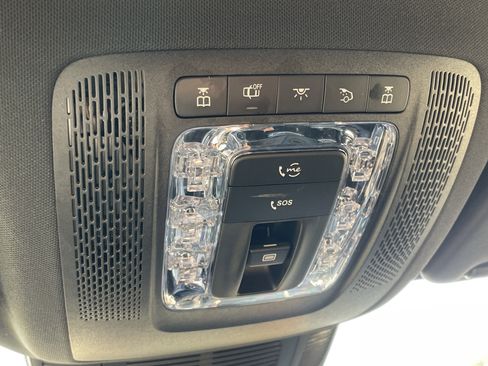 Certified 2025 Mercedes-Benz GLE 450 4MATIC image 37