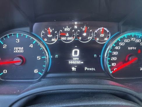 Used 2018 GMC Yukon Denali w/ Denali Ultimate Package AWD/4WD image 11