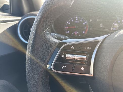 Used 2024 Kia Forte LXS w/ LXS Technology Package FWD image 9