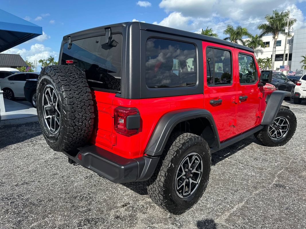 Used 2026 Jeep Wrangler Unlimited Rubicon AWD/4WD image 2