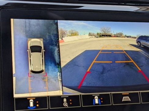 Used 2023 Chevrolet Bolt EUV Premier w/ Redline Edition image 19