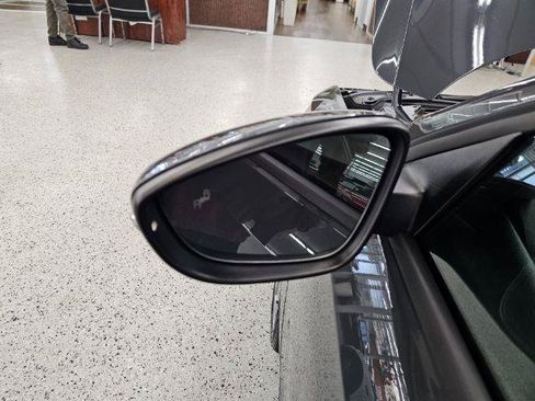 Used 2018 Volkswagen Passat 2.0T R-Line w/ R-Line Lighting Package FWD image 38