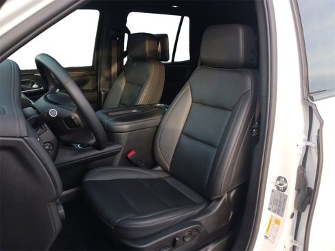 Used 2023 Chevrolet Tahoe Z71 w/ Z71 Off-Road Package image 28