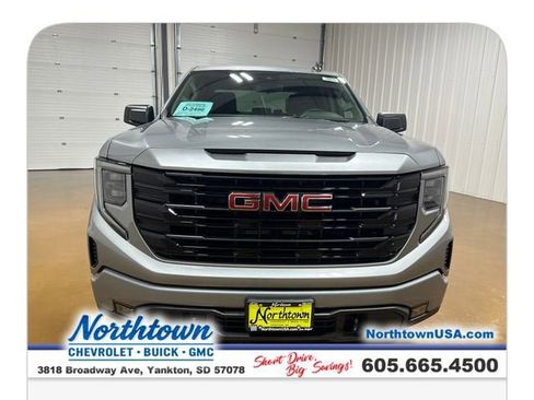 New 2026 GMC Sierra 1500 Elevation image 8