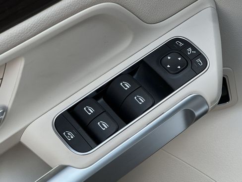 New 2026 Mercedes-Benz GLB 250 4MATIC image 20