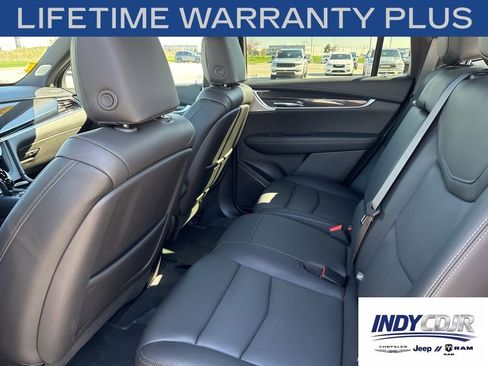 Used 2024 Cadillac XT6 Sport AWD/4WD image 9