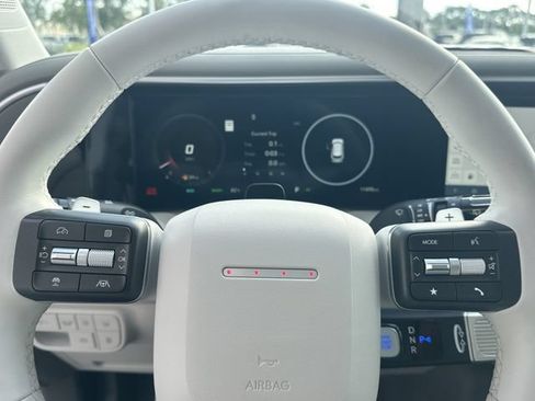 Used 2026 Hyundai Palisade SEL Premium FWD image 19
