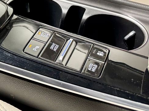 Used 2023 Hyundai Sonata Limited image 23