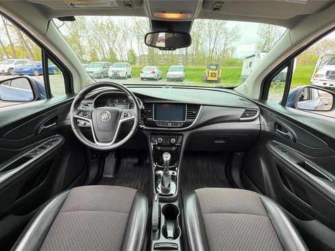 Used 2020 Buick Encore Preferred AWD/4WD image 29