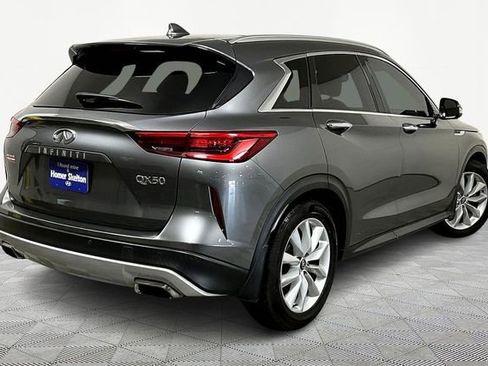 Used 2019 INFINITI QX50 Essential w/ Premium Heat Package image 12