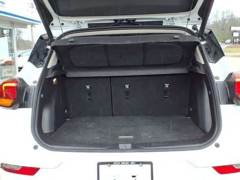 Used 2021 Buick Encore GX Essence w/ Sport Touring Package image 8