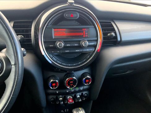 Used 2015 MINI Cooper 4-Door Hardtop FWD image 33