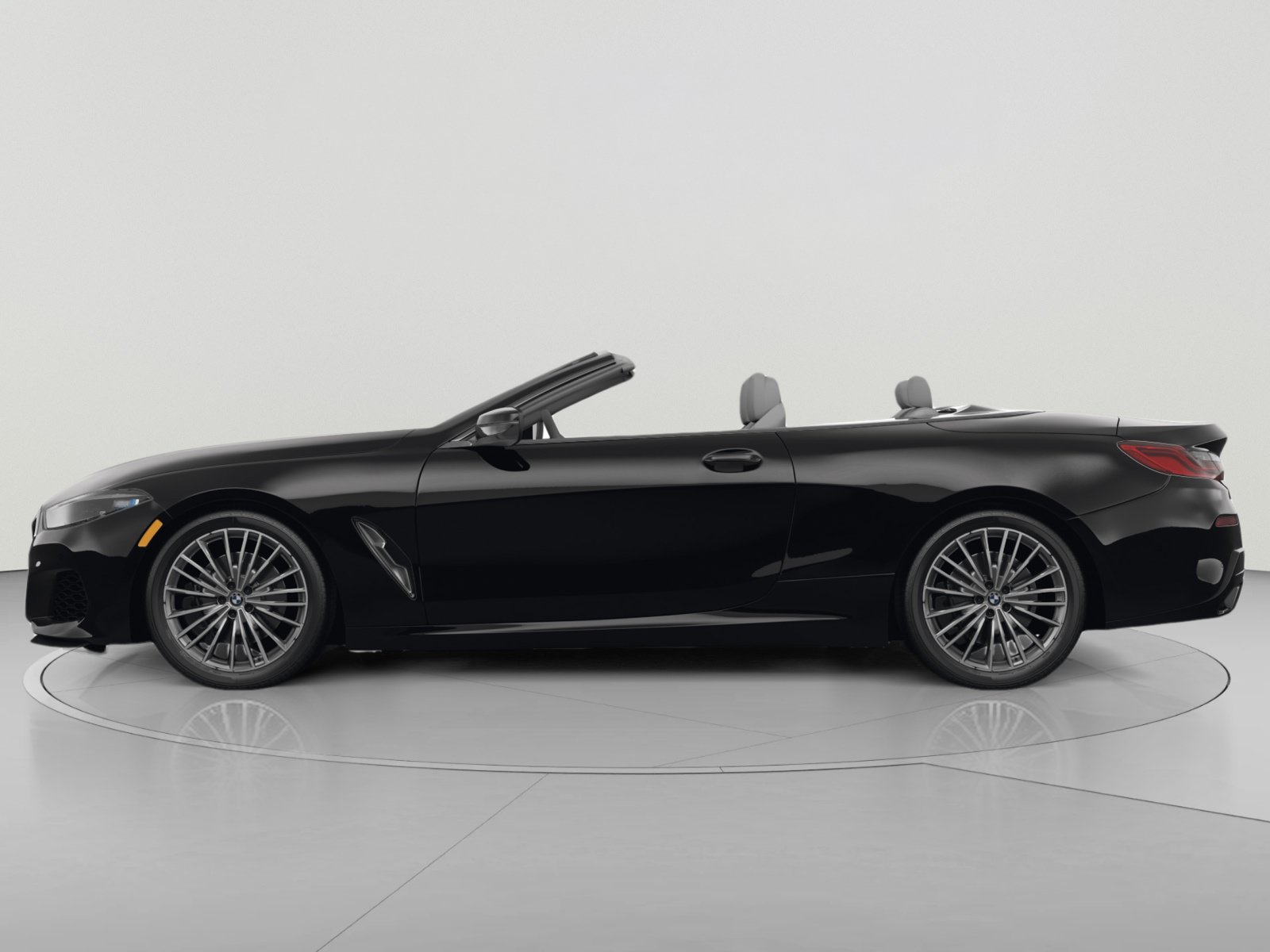 Used 2022 BMW 840i xDrive Convertible w/ Comfort Seating Package AWD/4WD image 2