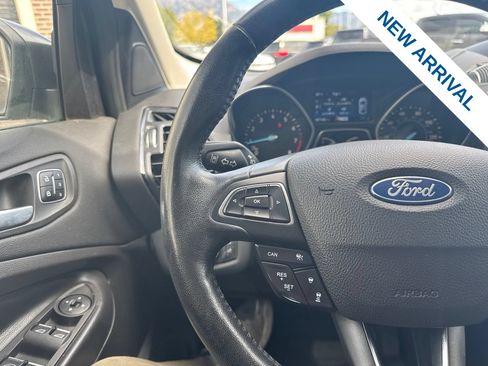 Used 2019 Ford Escape Titanium AWD/4WD image 20