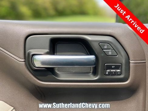 Used 2021 Chevrolet Silverado 1500 LTZ image 17