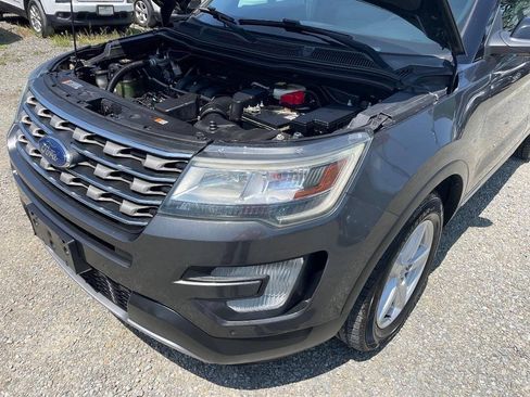 Used 2016 Ford Explorer XLT w/ Equipment Group 202A AWD/4WD image 24
