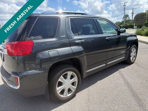 Used 2017 GMC Terrain SLT image 9