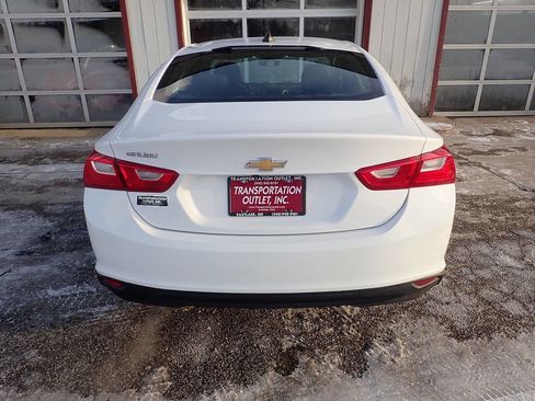 Used 2017 Chevrolet Malibu LS image 16