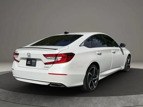 Used 2021 Honda Accord Sport image 6