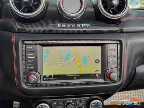 Used 2016 Ferrari California T image 15