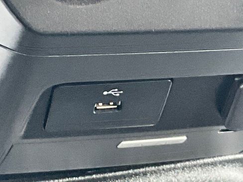 Used 2018 Ford F150 XLT RWD image 22