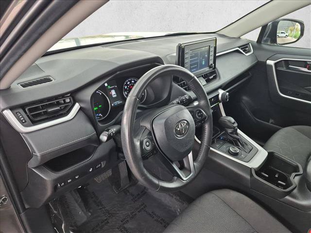 Used 2022 Toyota RAV4 XLE w/ Convenience Package AWD/4WD image 10