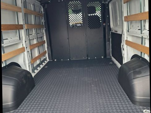 Used 2025 RAM ProMaster 2500 w/ U-Haul Equipment Group FWD image 10