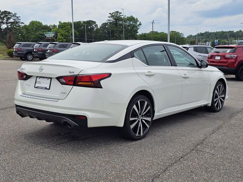 Used 2021 Nissan Altima 2.5 SR AWD/4WD image 8