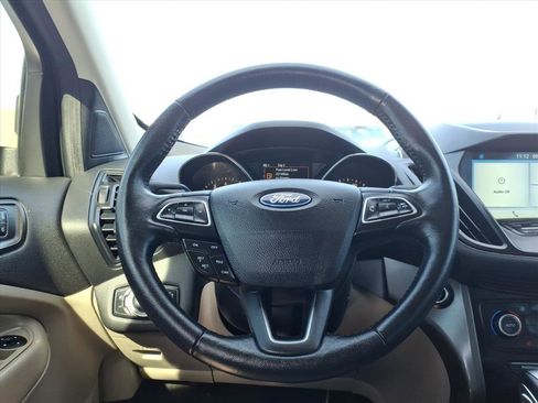 Used 2019 Ford Escape SEL image 19