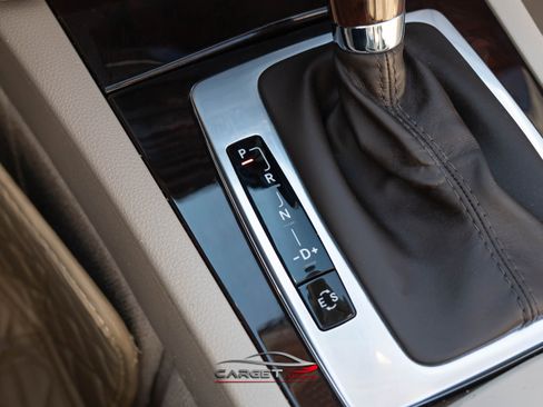 Used 2011 Mercedes-Benz E 350 Cabriolet image 30