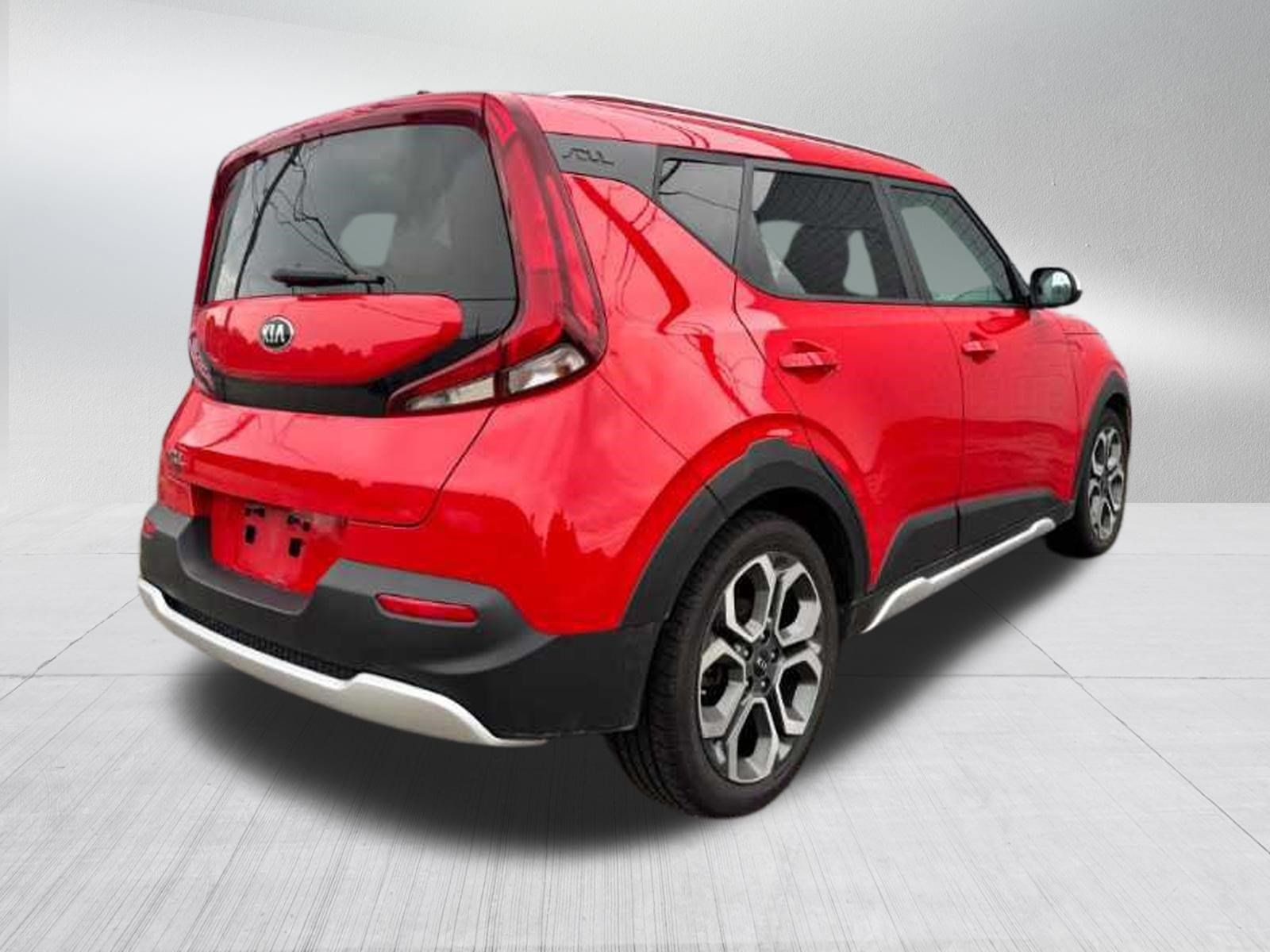 Used 2020 Kia Soul X-Line FWD image 2