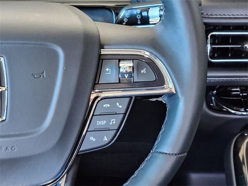 Used 2023 Lincoln Nautilus Reserve w/ Equipment Group 201A image 30