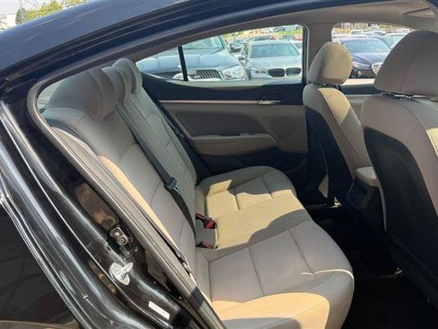 Used 2020 Hyundai Elantra Value Edition FWD image 17