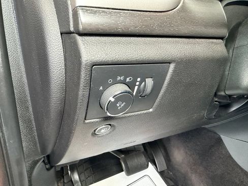 Used 2017 Jeep Grand Cherokee Altitude AWD/4WD image 17