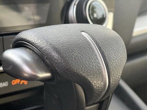 Used 2018 Honda CR-V LX image 8