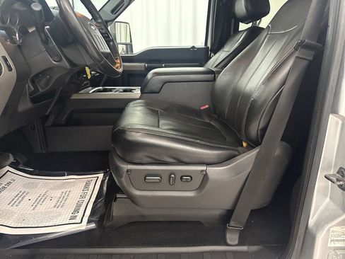 Used 2015 Ford F250 Lariat w/ Lariat Ultimate Package AWD/4WD image 31