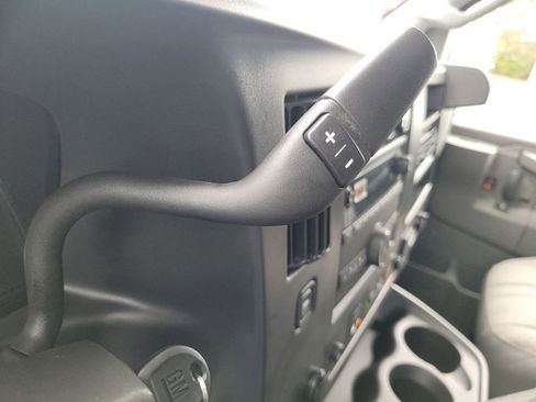 New 2025 Chevrolet Express 2500 Work Van image 8