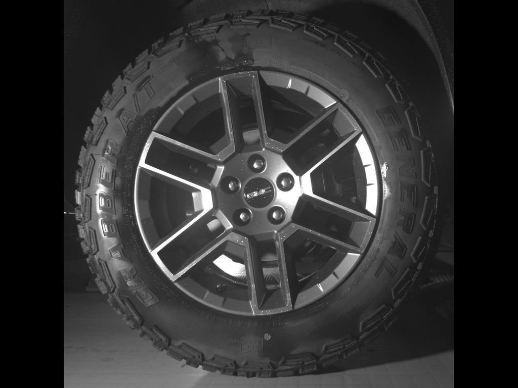 New 2027 GMC Terrain AT4 w/ Convenience Package III AWD/4WD image 12
