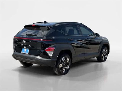 Certified 2025 Hyundai Kona SEL image 5