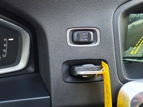 Used 2015 Volvo S60 T5 Premier w/ Convenience Package image 36