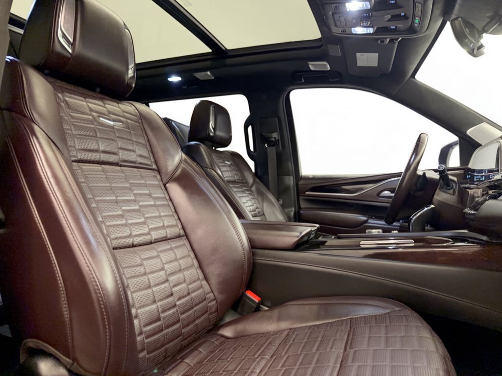 Used 2023 Cadillac Escalade ESV Premium Luxury Platinum w/ LPO, Radiant Package AWD/4WD image 30